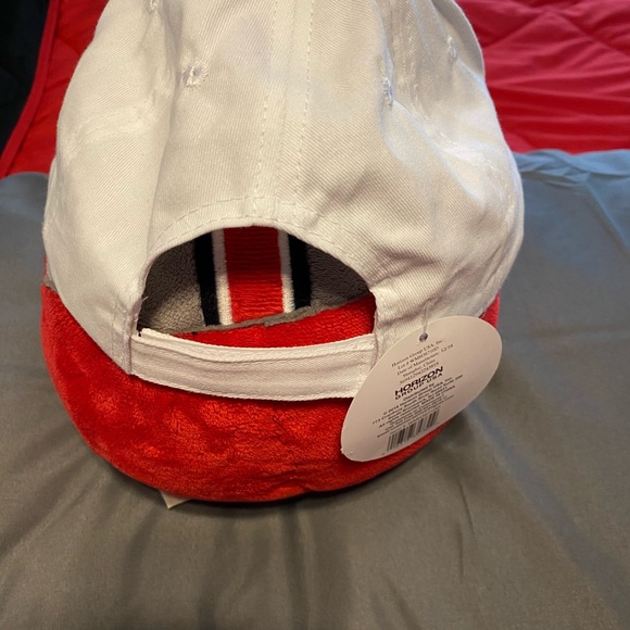 Universal Adjustable Baseball Cap. One size fits most. - Picture 2 of 3